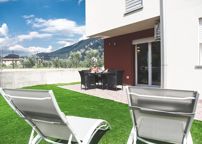 Appartamento Campagnola Piano Terra Con Giardino Privato